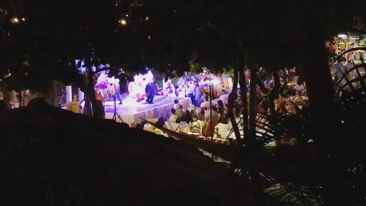 У НАС В МЕКСИКЕ ТАНЦЫ. А У ВАС?! (at Los Tules Mexican Resort Hotel)