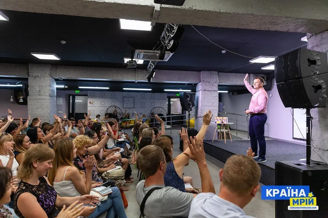 Вчера экспресс-курс ПРОРЫВ К УСПЕХУ™ состоялся в Виннице. Аудитория из 150 человек оказалась неожиданно доброй, внимательной и очень