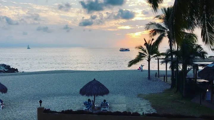 ПРОСТОЙ ТАКОЙ МЕКСИКАНСКИЙ ВЕЧЕР. ЗАКАТ… (at Los Tules Mexican Resort Hotel)
