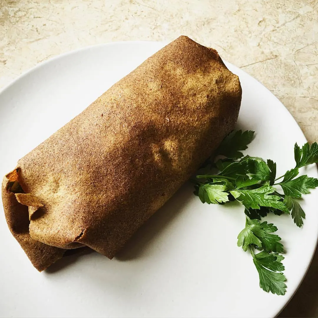 А как вам сыроедческий буритос из ресторана «Небос»? ;) #сыроедение #mexico #rawfood