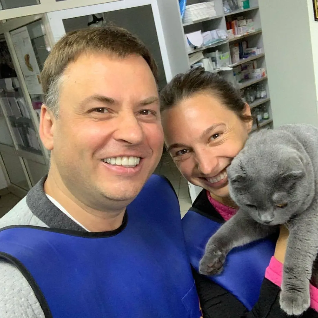 Котиков вам в ленту. Готовимся к рентгену нашего Джеймса Бонда. Начали поступать от него жалобы на лапу. #ДжеймсБонд