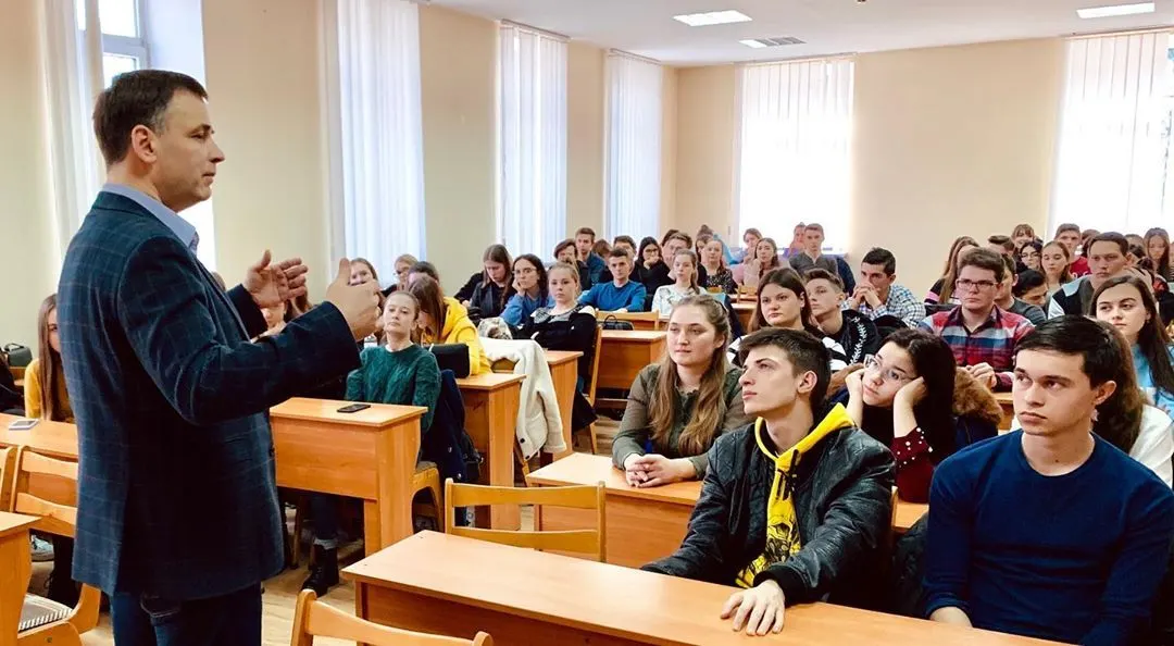 Выступил сегодня в Одесском экономическом университете с темой «Уроки Гениальности». ⠀ Особенно студентам понравилась моя новая концепция —
