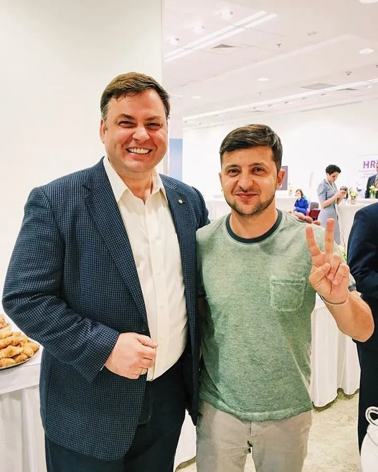 Из всех трансформационных лидеров, которых я знаю в Украине, Владимир Зеленский резонирует мне больше всего. Считал бы за