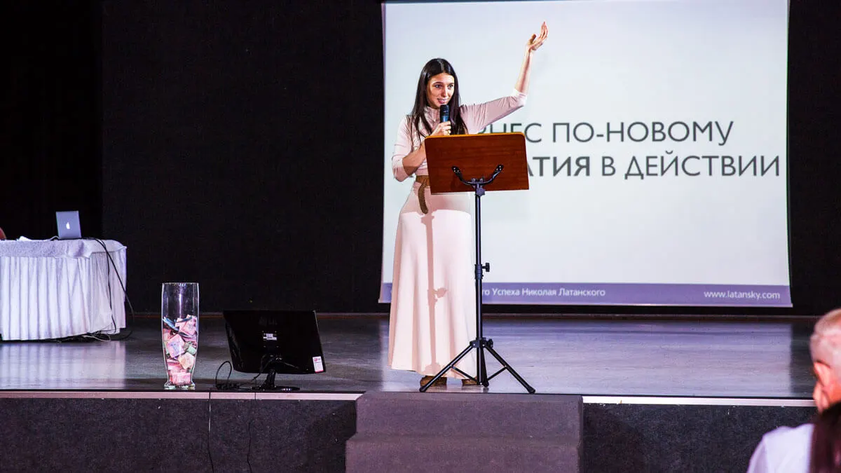 БИЗНЕС ПО-НОВОМУ. Холакратия в действии