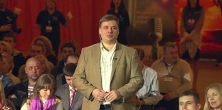 Латанский и Джон Габриель картинка