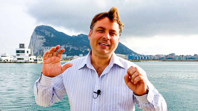 НАС НЕ ПУСТИЛИ В ГИБРАЛТАР.