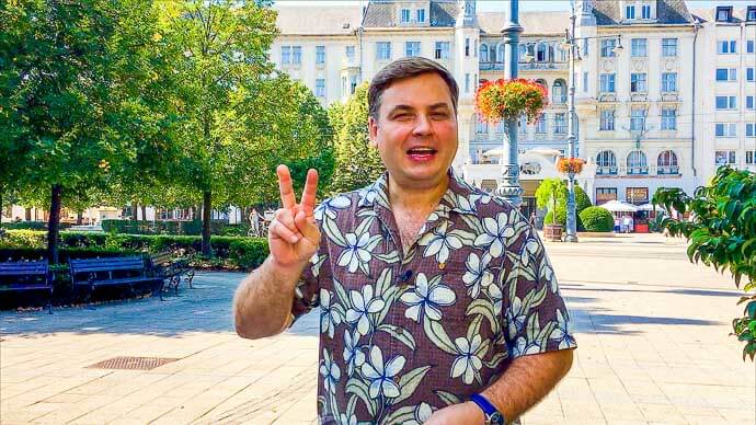Узнайте, как помогать людям и при этом зарабатывать много денег. фотография