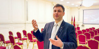 Латанский о честности картинка